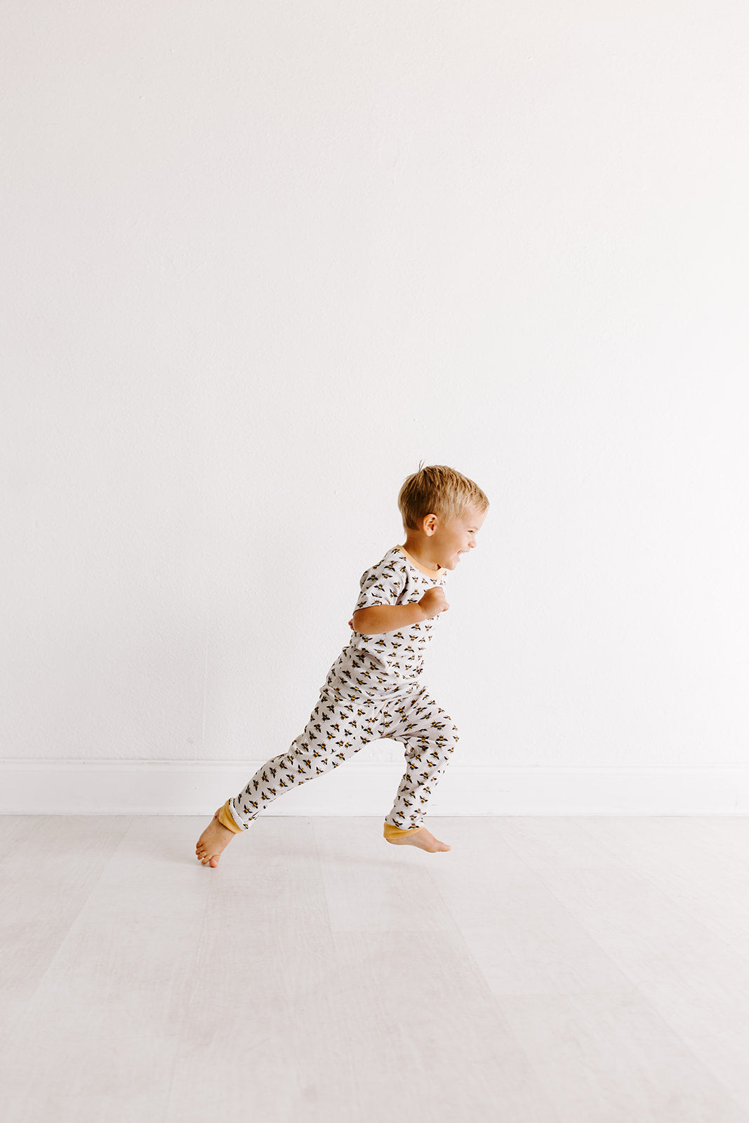 Short Sleeve Lounge Set - Honey Bee